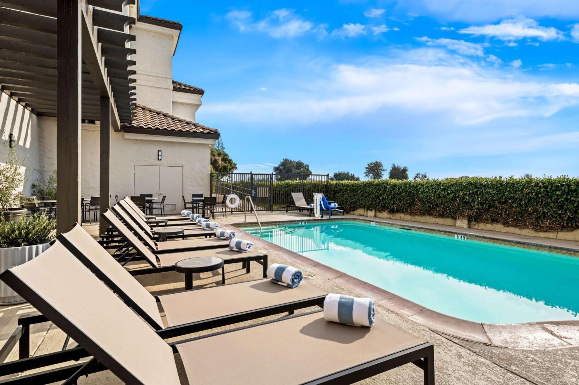 Hampton Inn Morgan Hill Zewnętrze zdjęcie